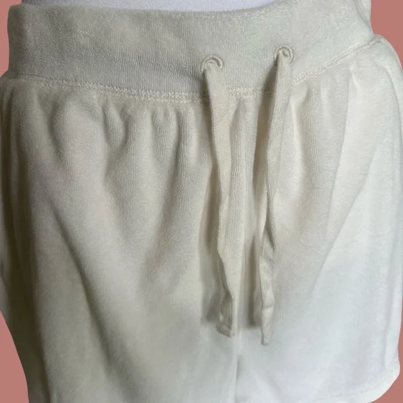 Old Navy Cream Terry Drawstring Lounge Shorts - Picture 2 of 6